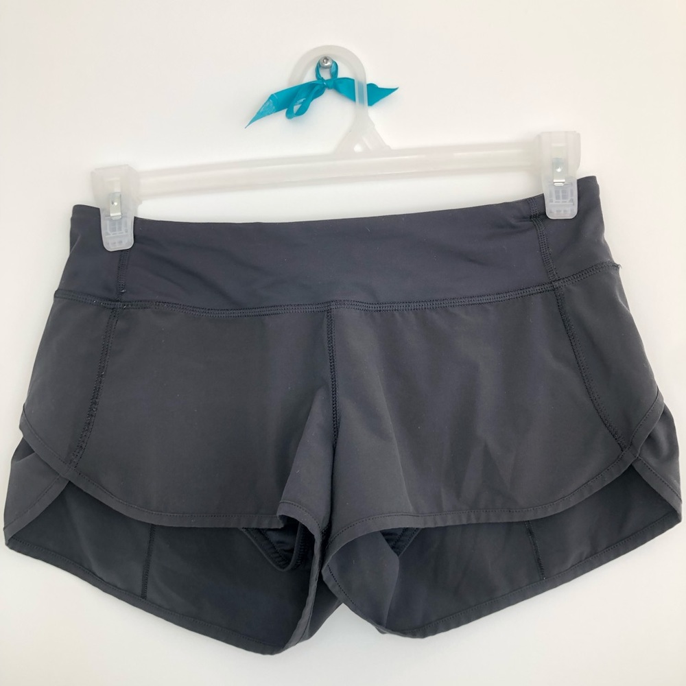 Lululemon Speed Shorts, size 6, Black